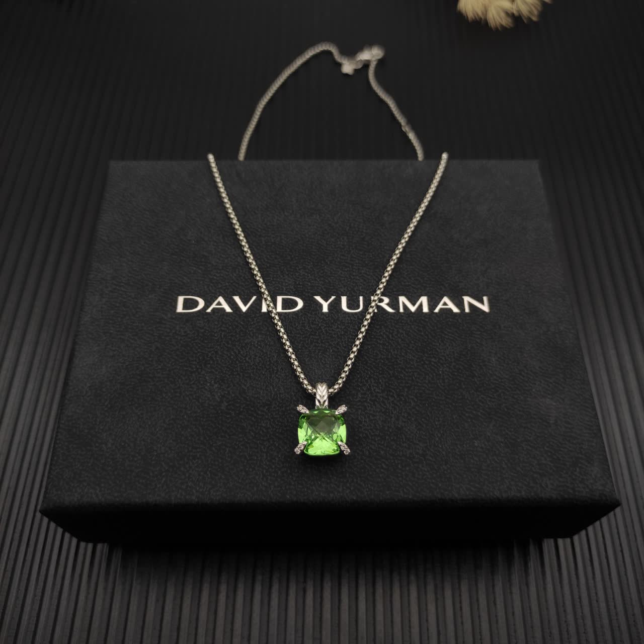 David Yurman Emerald Green Pendant Necklace